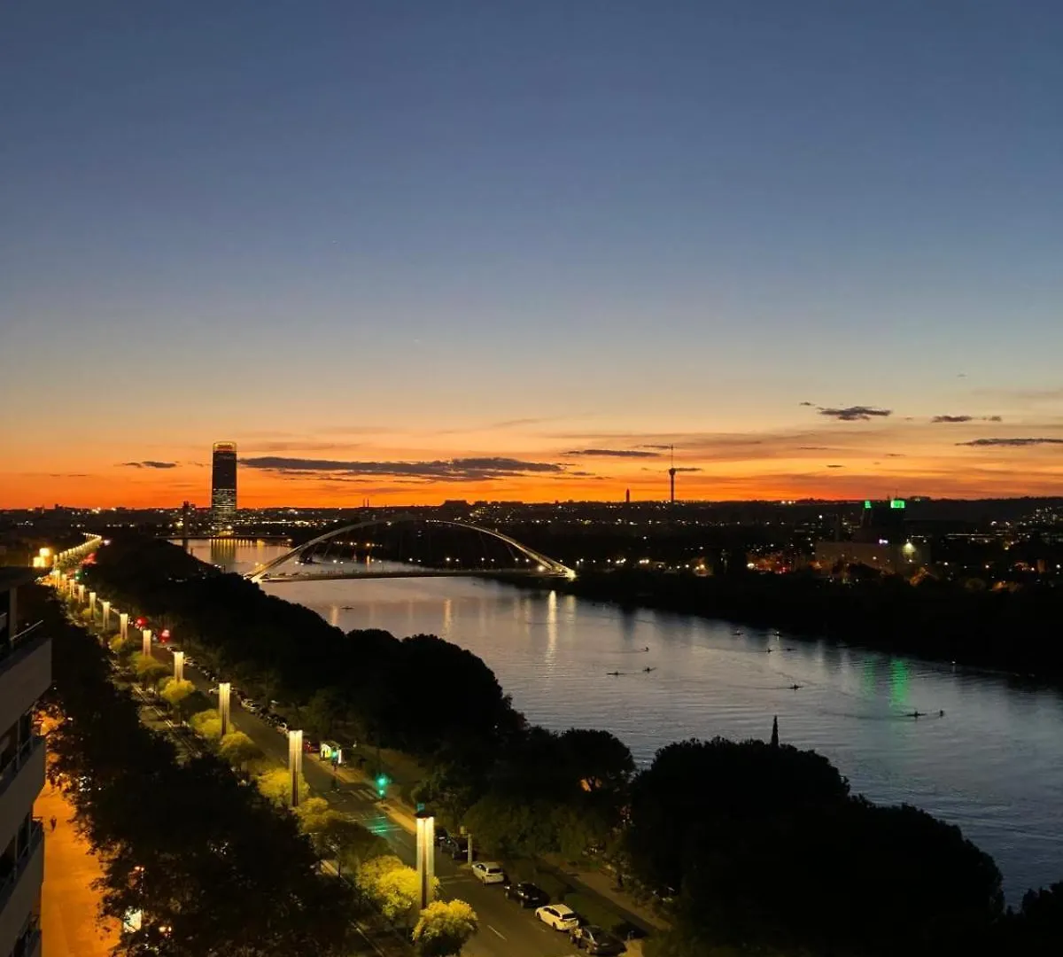 Apartamento Tu Oasis De Lujo Junto Al Guadalquivir Sevilla